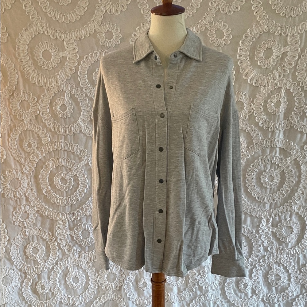 Z Supply Grey heather, Snap-Up Shirt, top, so soft & softer inside